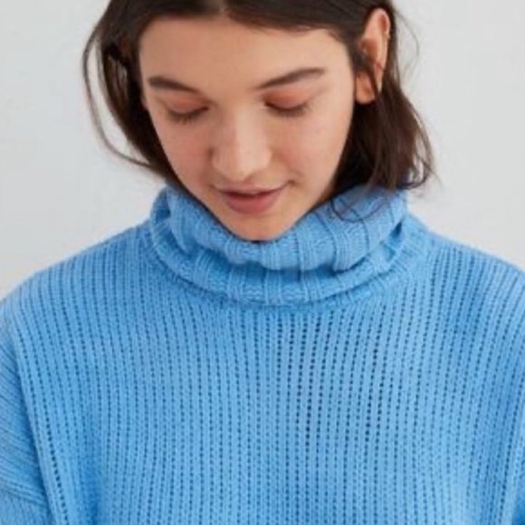 Aerie Chenille Oversized Turtleneck Sweater Size S - Picture 2 of 9